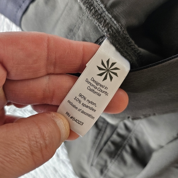 VGUC Athleta Wander Utility Pant Olive Green Sz 0 Zero - Picture 10 of 16